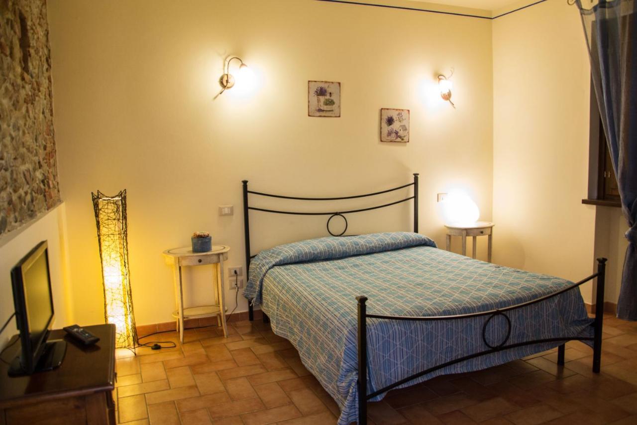 Room In Farmhouse - Apartment In Farmhouse Casolare Dei Fiori Chiesina Uzzanese Eksteriør billede