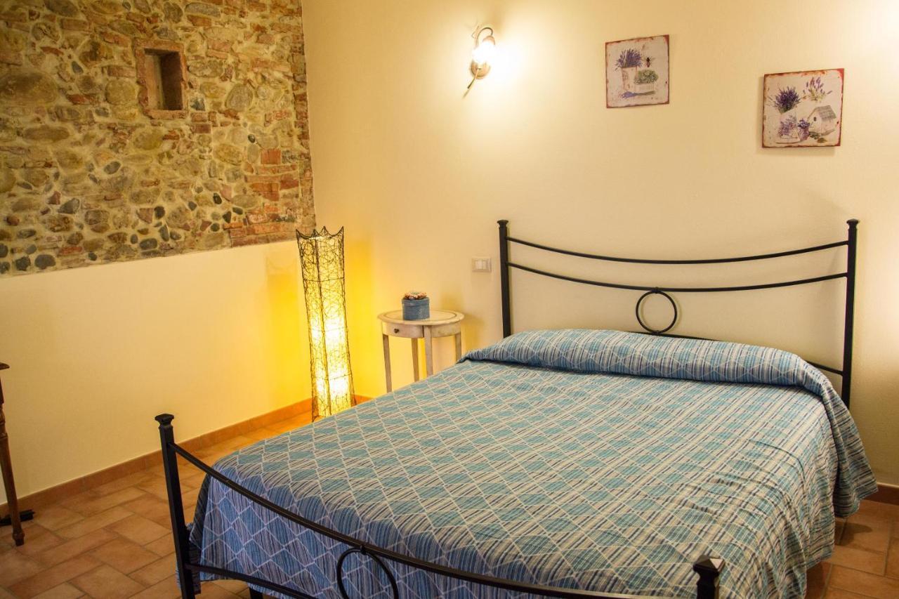 Room In Farmhouse - Apartment In Farmhouse Casolare Dei Fiori Chiesina Uzzanese Eksteriør billede